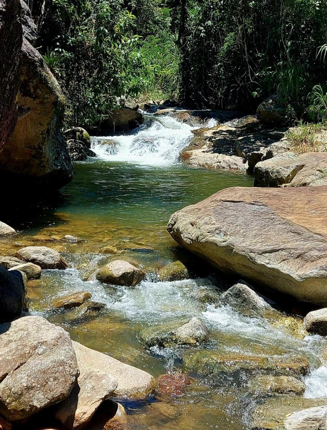 Pousada Sitio Monte Sinai Сан-Жозе-ду-Баррейру Экстерьер фото